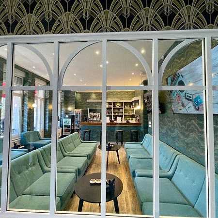 Hotel D'Angleterre Vittel Dış mekan fotoğraf